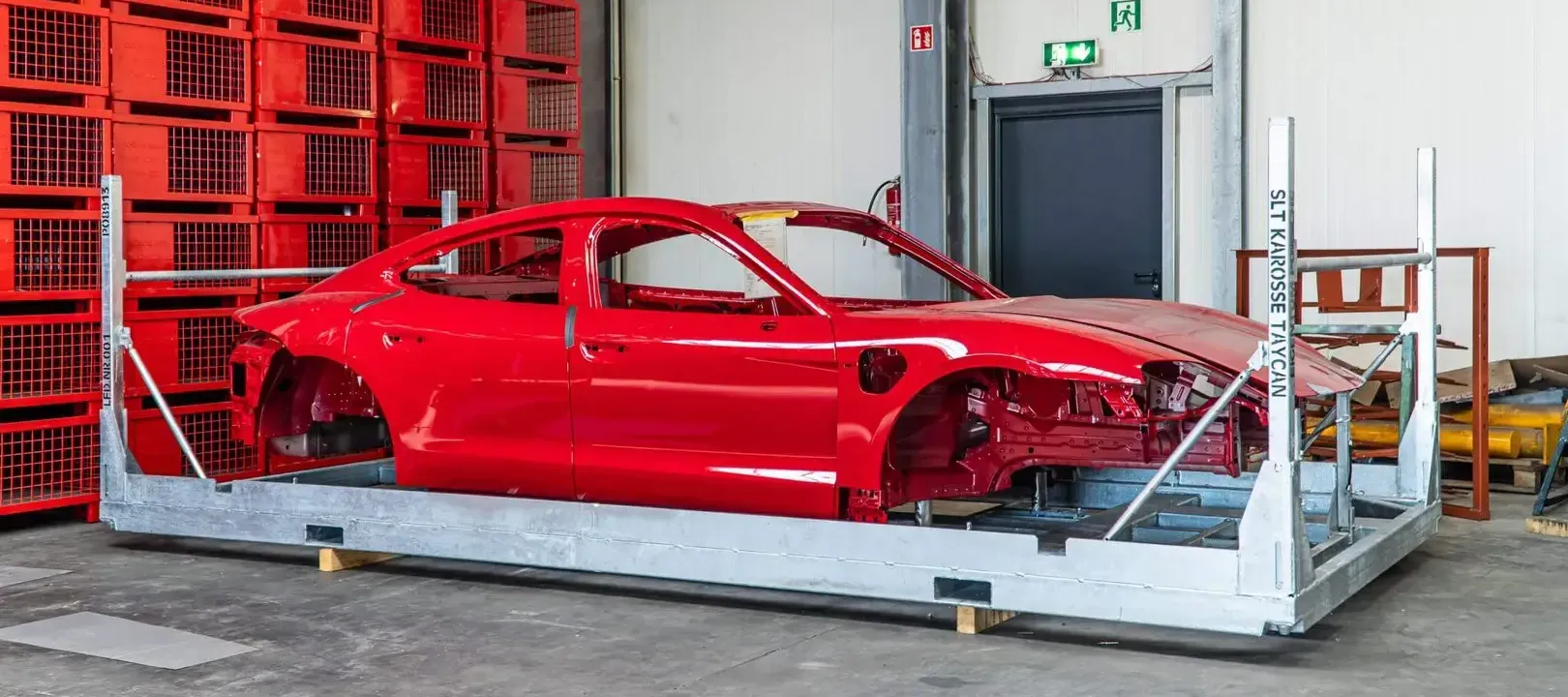 Certyfikat TISAX – co to jest, jakie stawia wymagania i dlaczego liczy się w automotive?