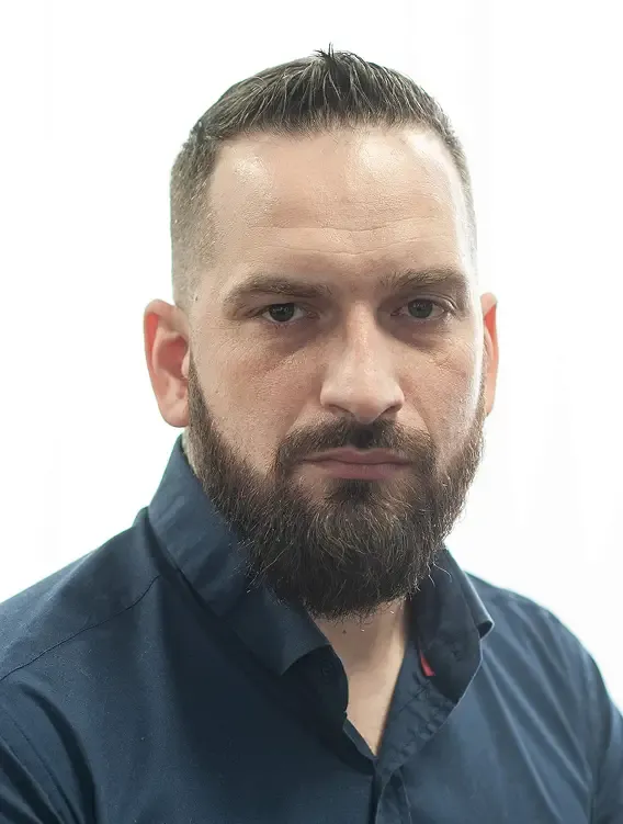 Paweł — pracownik STRUMET